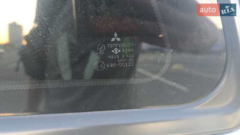 Внедорожник / Кроссовер Mitsubishi Outlander 2007 в Киеве