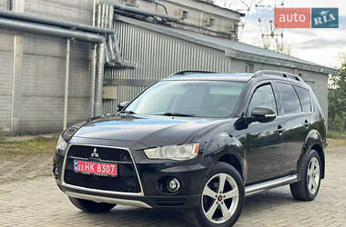 Внедорожник / Кроссовер Mitsubishi Outlander 2011 в Ковеле