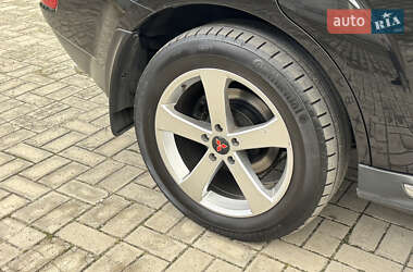 Внедорожник / Кроссовер Mitsubishi Outlander 2011 в 