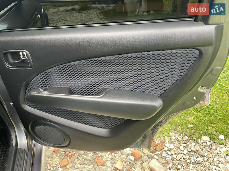 Внедорожник / Кроссовер Mitsubishi Outlander 2006 в Трускавце