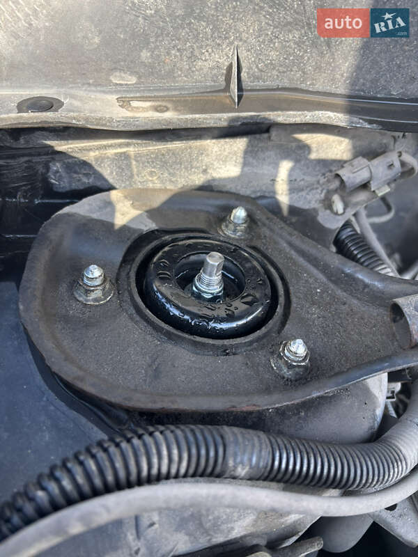 Позашляховик / Кросовер Mitsubishi Outlander 2008 в Броварах фото 16 Позашляховик / Кросовер Mitsubishi Outlander 2008 в Броварах