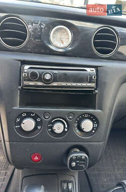 Внедорожник / Кроссовер Mitsubishi Outlander 2004 в 