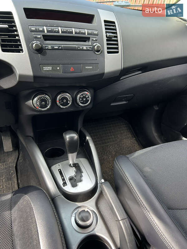 Позашляховик / Кросовер Mitsubishi Outlander 2013 в Івано-Франківську фото 10 Позашляховик / Кросовер Mitsubishi Outlander 2013 в Івано-Франківську