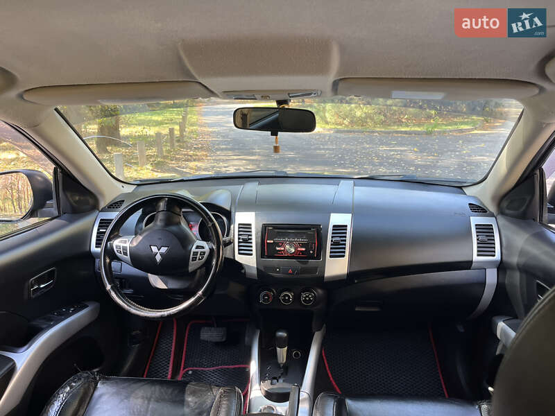 Внедорожник / Кроссовер Mitsubishi Outlander 2007 в Новомосковске
