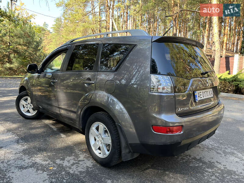 Внедорожник / Кроссовер Mitsubishi Outlander 2007 в Новомосковске