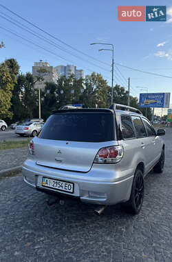 Внедорожник / Кроссовер Mitsubishi Outlander 2006 в 
