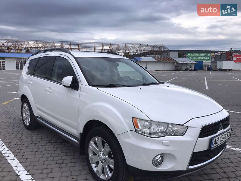 Внедорожник / Кроссовер Mitsubishi Outlander 2011 в Черновцах