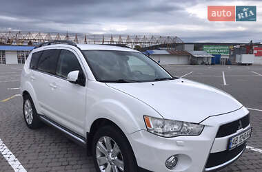 Внедорожник / Кроссовер Mitsubishi Outlander 2011 в 