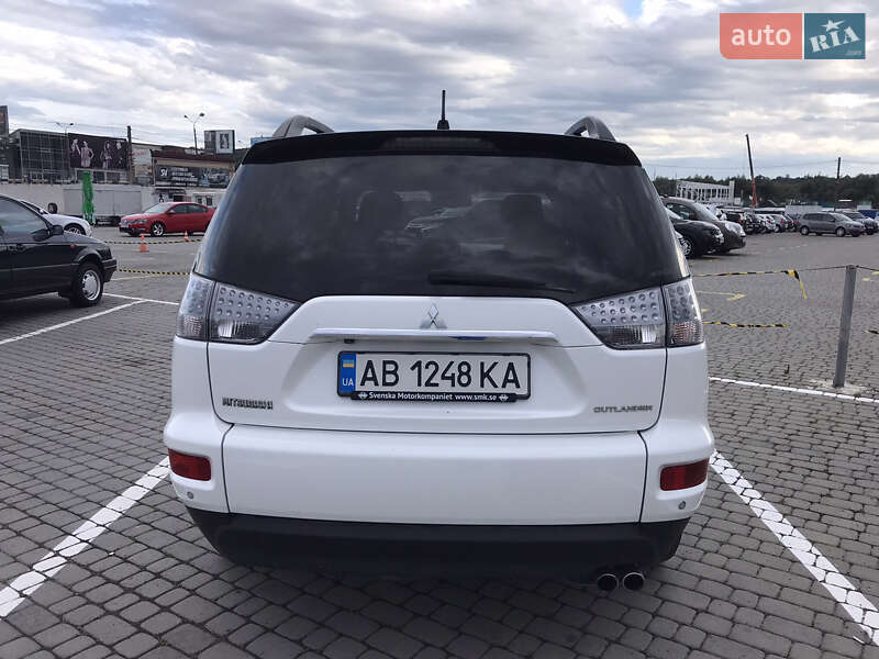 Внедорожник / Кроссовер Mitsubishi Outlander 2011 в Черновцах