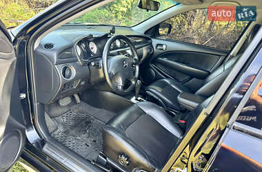 Внедорожник / Кроссовер Mitsubishi Outlander 2008 в 
