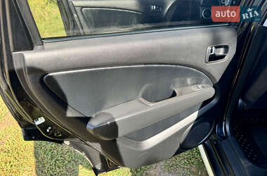 Внедорожник / Кроссовер Mitsubishi Outlander 2008 в 