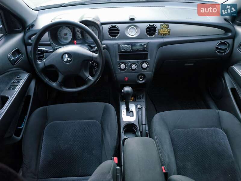 Внедорожник / Кроссовер Mitsubishi Outlander 2006 в Чернигове фото 19 Внедорожник / Кроссовер Mitsubishi Outlander 2006 в Чернигове