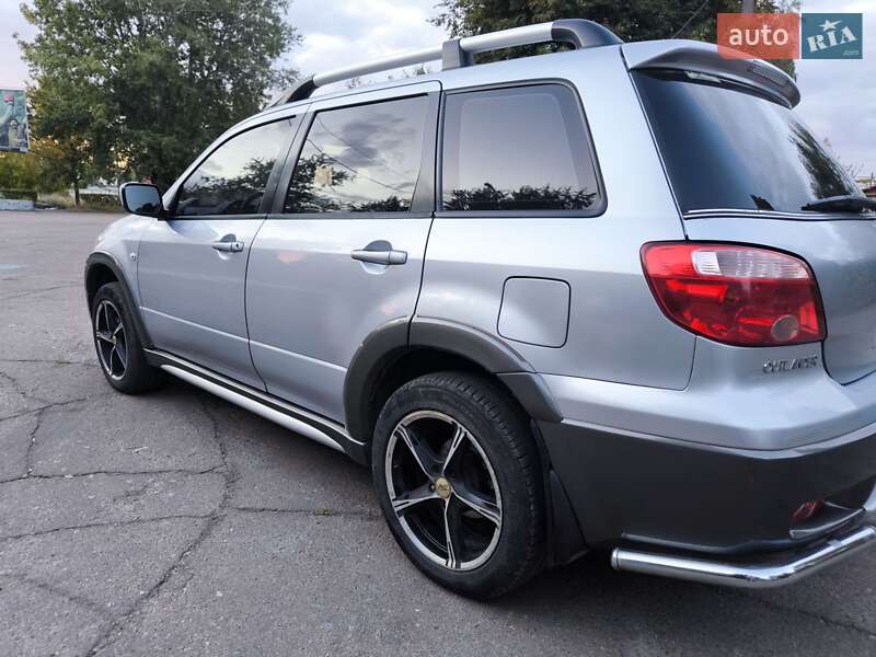 Внедорожник / Кроссовер Mitsubishi Outlander 2006 в Чернигове фото 25 Внедорожник / Кроссовер Mitsubishi Outlander 2006 в Чернигове