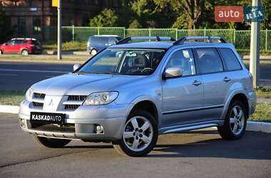 Внедорожник / Кроссовер Mitsubishi Outlander 2006 в Харькове