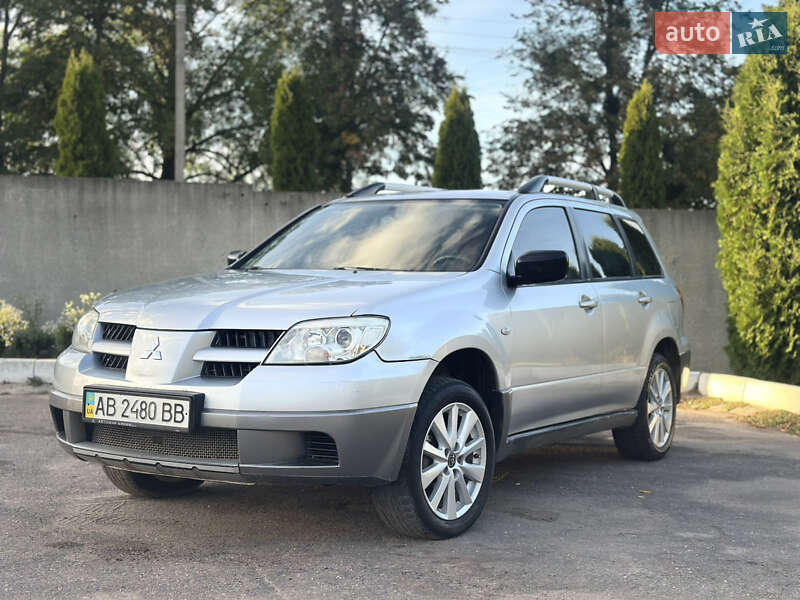 Внедорожник / Кроссовер Mitsubishi Outlander 2008 в Тростянце