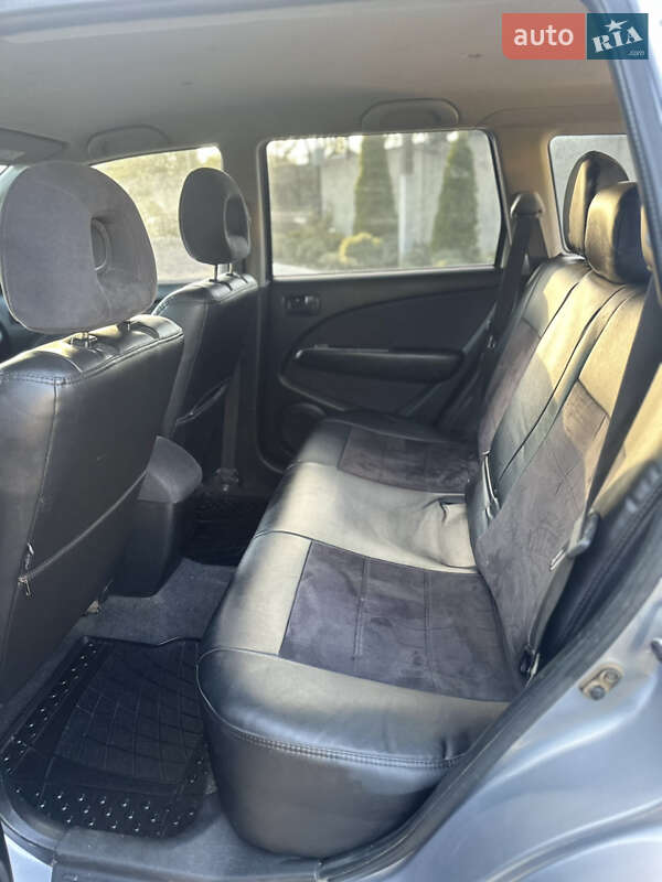 Внедорожник / Кроссовер Mitsubishi Outlander 2008 в Тростянце
