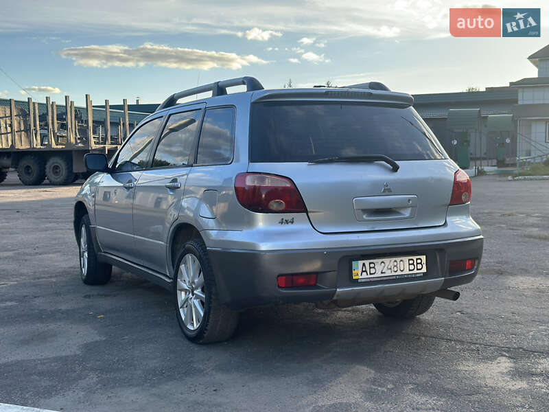 Внедорожник / Кроссовер Mitsubishi Outlander 2008 в Тростянце