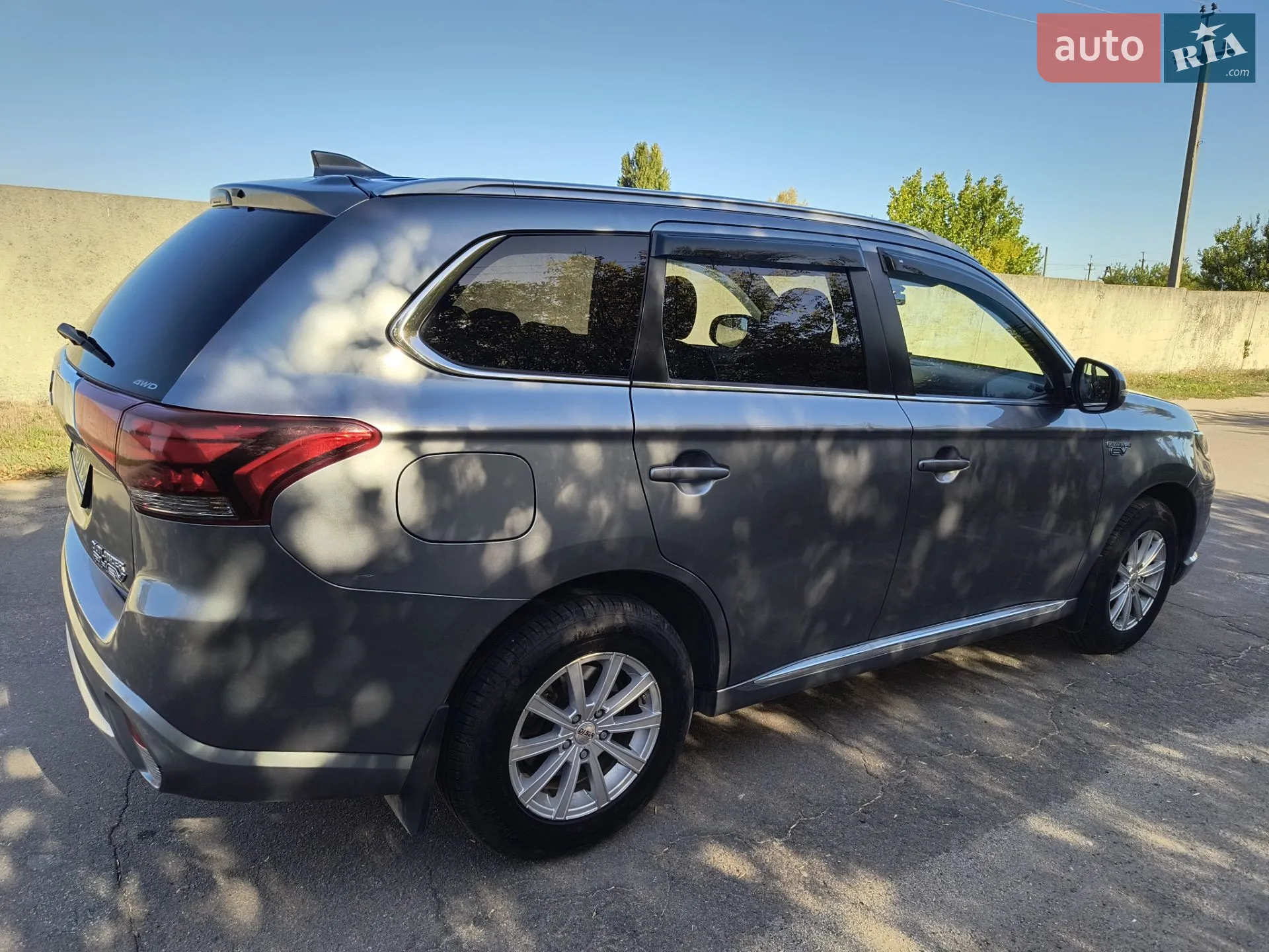 2016 Mitsubishi Outlander - мініатюра 3