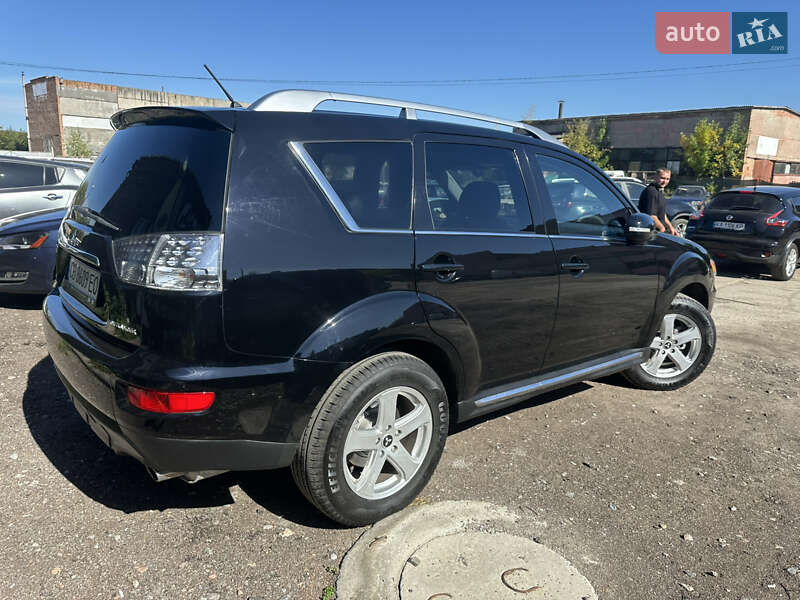 Позашляховик / Кросовер Mitsubishi Outlander 2009 в Ніжині