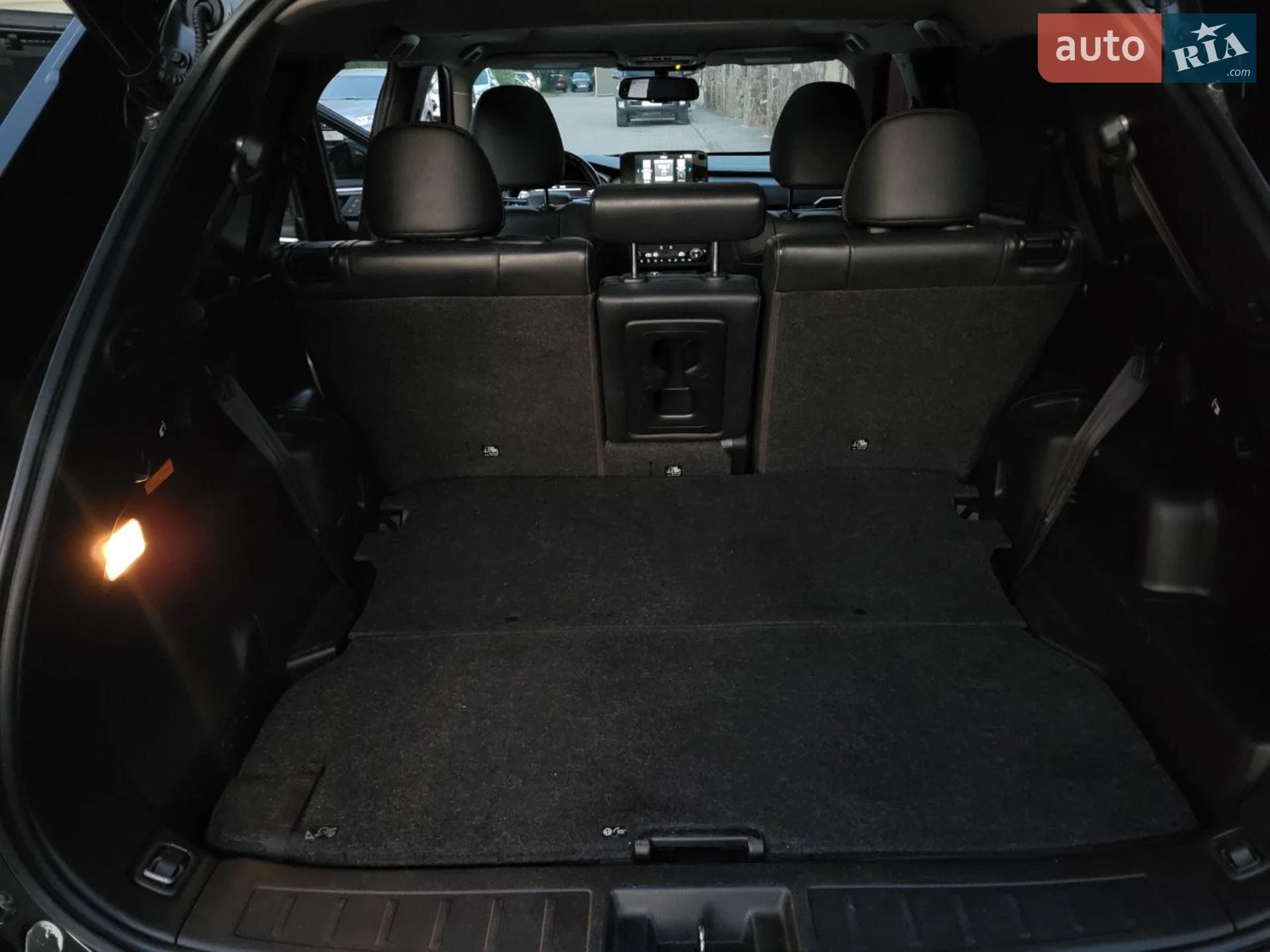2022 Mitsubishi Outlander - мініатюра 36