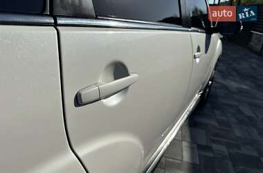 Внедорожник / Кроссовер Mitsubishi Outlander 2010 в 