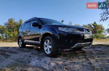 Внедорожник / Кроссовер Mitsubishi Outlander 2008 в 