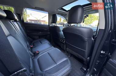 Внедорожник / Кроссовер Mitsubishi Outlander 2021 в 