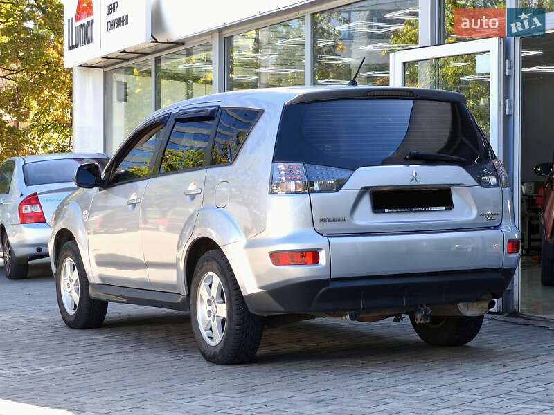 Позашляховик / Кросовер Mitsubishi Outlander 2010 в Дніпрі