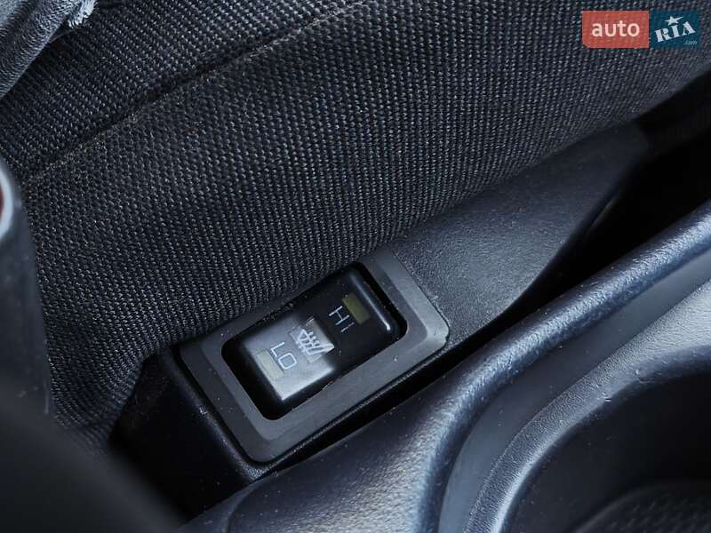 Позашляховик / Кросовер Mitsubishi Outlander 2010 в Дніпрі