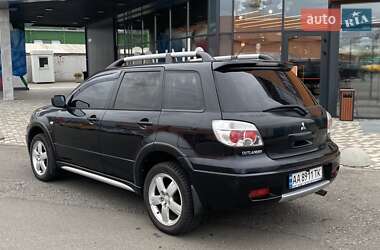 Внедорожник / Кроссовер Mitsubishi Outlander 2008 в 
