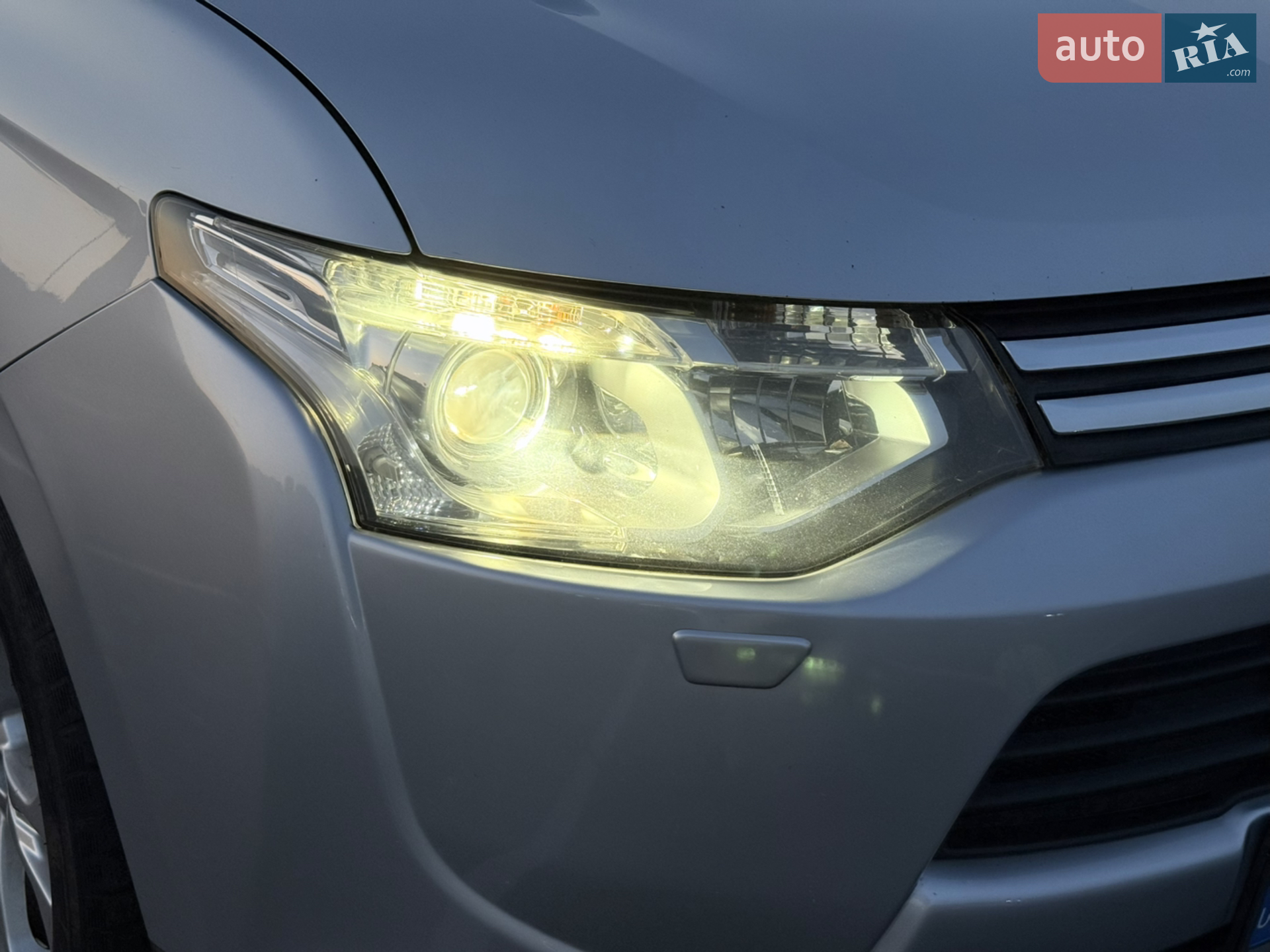 2013 Mitsubishi Outlander - мініатюра 14