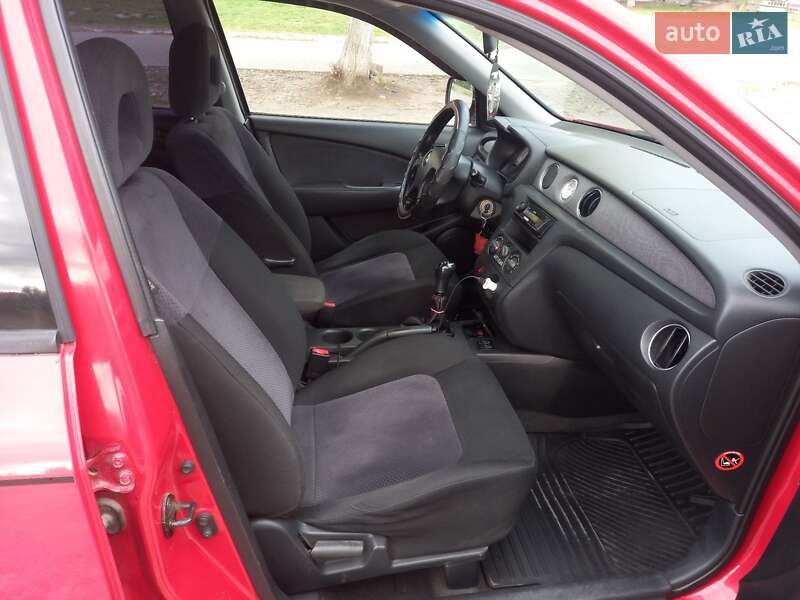 Позашляховик / Кросовер Mitsubishi Outlander 2003 в Хотині фото 4 Позашляховик / Кросовер Mitsubishi Outlander 2003 в Хотині