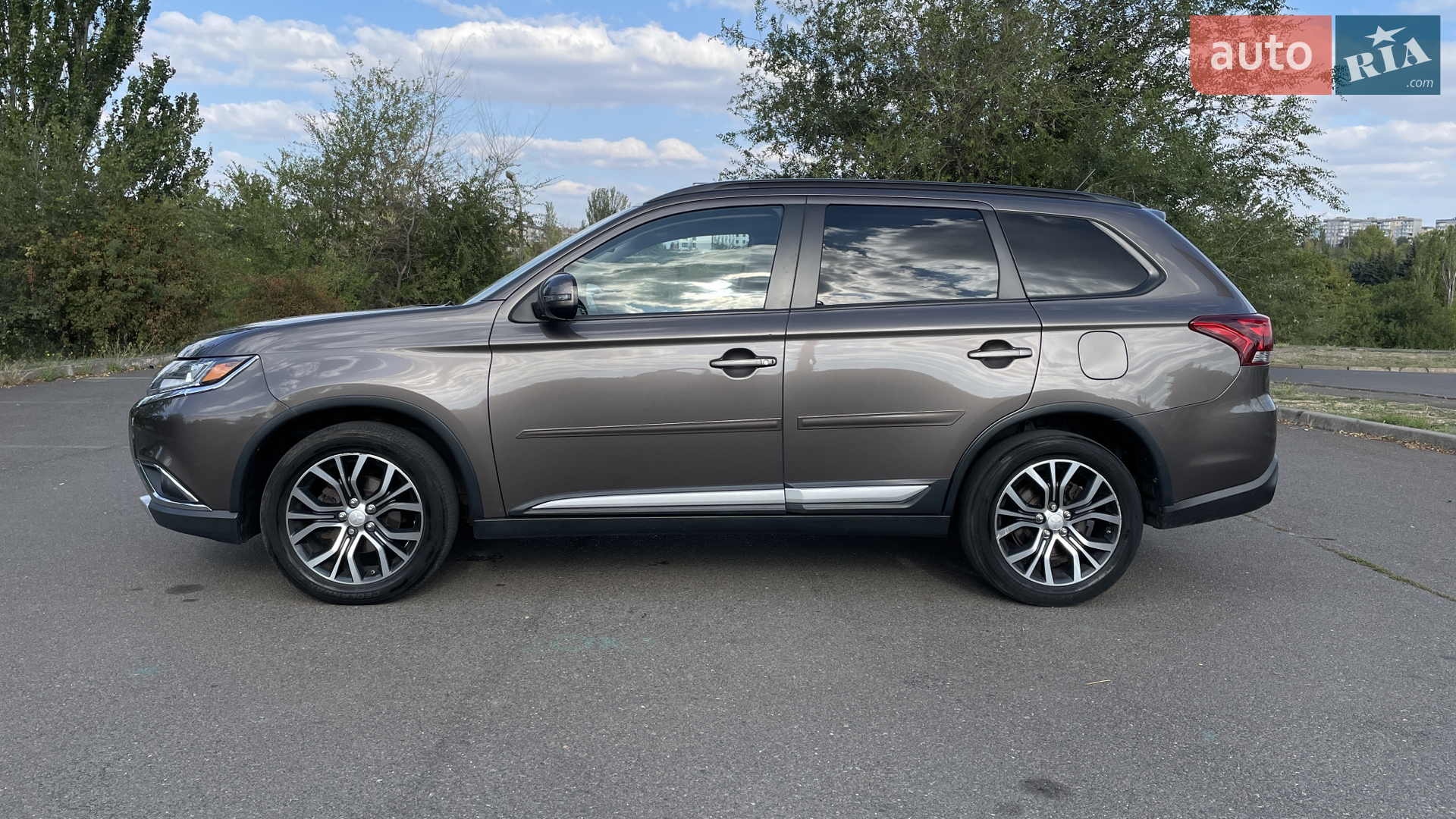 2015 Mitsubishi Outlander - мініатюра 7