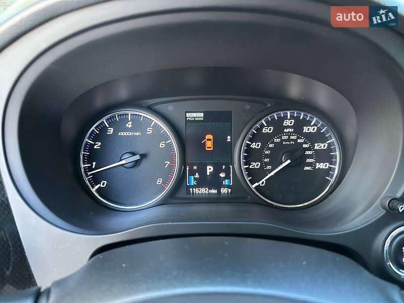 Внедорожник / Кроссовер Mitsubishi Outlander 2015 в Днепре
