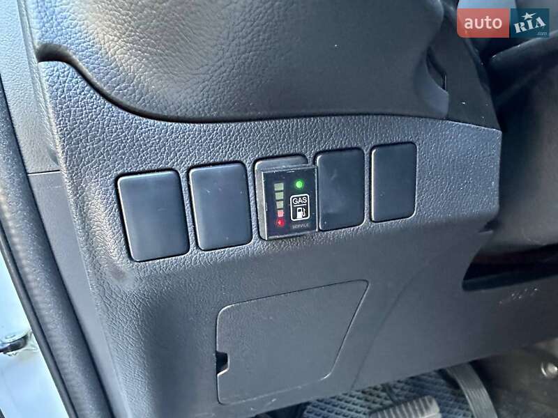 Внедорожник / Кроссовер Mitsubishi Outlander 2015 в Днепре