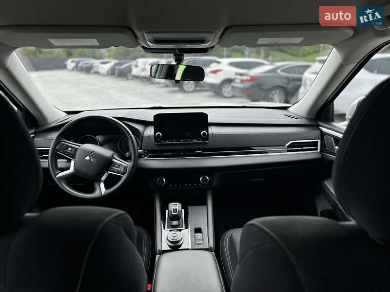 Внедорожник / Кроссовер Mitsubishi Outlander 2022 в Белой Церкви