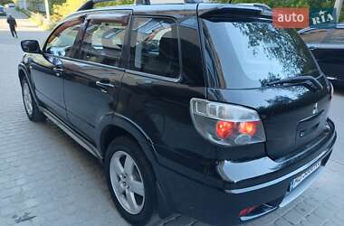 Внедорожник / Кроссовер Mitsubishi Outlander 2006 в 