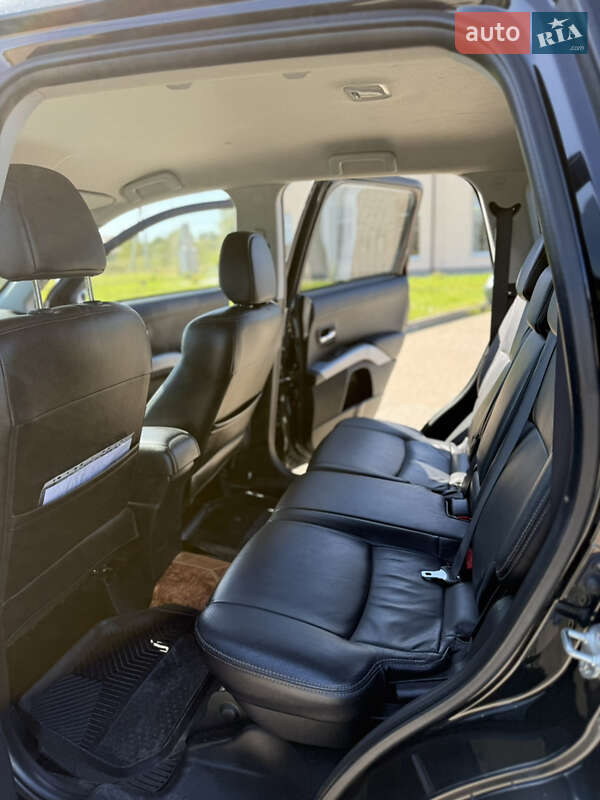 Позашляховик / Кросовер Mitsubishi Outlander 2010 в Львові