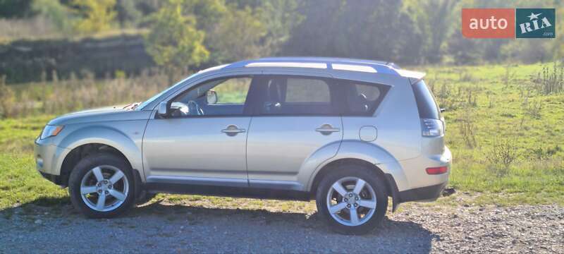Позашляховик / Кросовер Mitsubishi Outlander 2008 в Ланівці