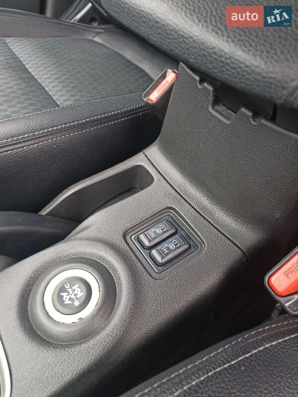 Внедорожник / Кроссовер Mitsubishi Outlander 2015 в Житомире фото 25 Внедорожник / Кроссовер Mitsubishi Outlander 2015 в Житомире