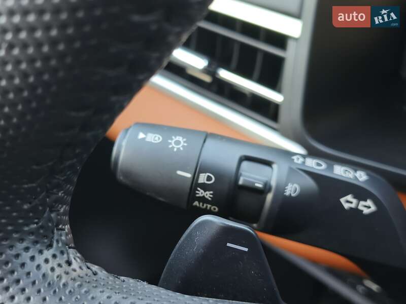 Позашляховик / Кросовер Mitsubishi Outlander 2023 в Дніпрі