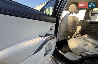 Внедорожник / Кроссовер Mitsubishi Outlander 2010 в 