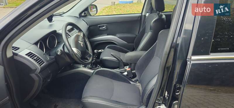 Внедорожник / Кроссовер Mitsubishi Outlander 2010 в Ирпене