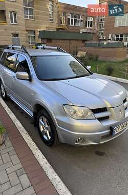 Внедорожник / Кроссовер Mitsubishi Outlander 2009 в 