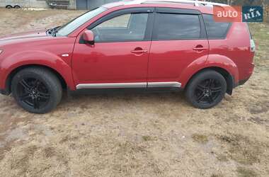 Внедорожник / Кроссовер Mitsubishi Outlander 2008 в 