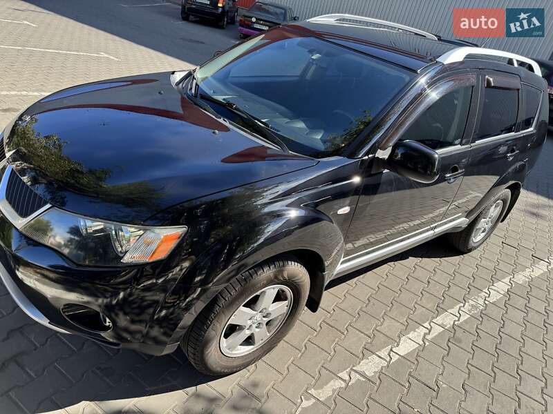 Внедорожник / Кроссовер Mitsubishi Outlander 2008 в 