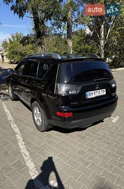 Внедорожник / Кроссовер Mitsubishi Outlander 2008 в 