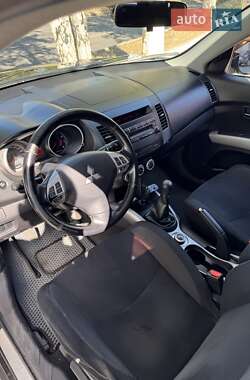 Внедорожник / Кроссовер Mitsubishi Outlander 2008 в 