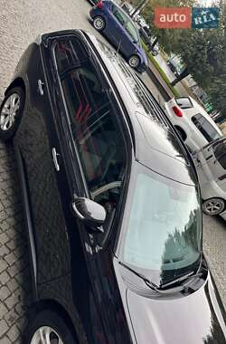 Внедорожник / Кроссовер Mitsubishi Outlander 2013 в 