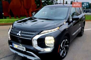 Позашляховик / Кросовер Mitsubishi Outlander 2024 в Києві
